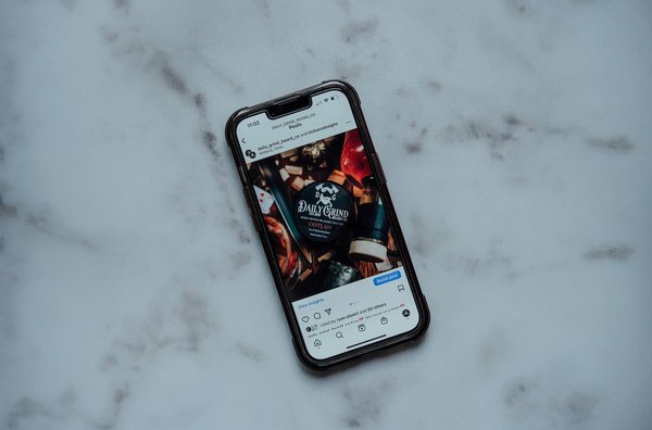 Quels sont les défis de l'implémentation de la technologie 5G dans les réseaux de communication?